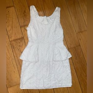 Bebe white lace peplum dress size 4